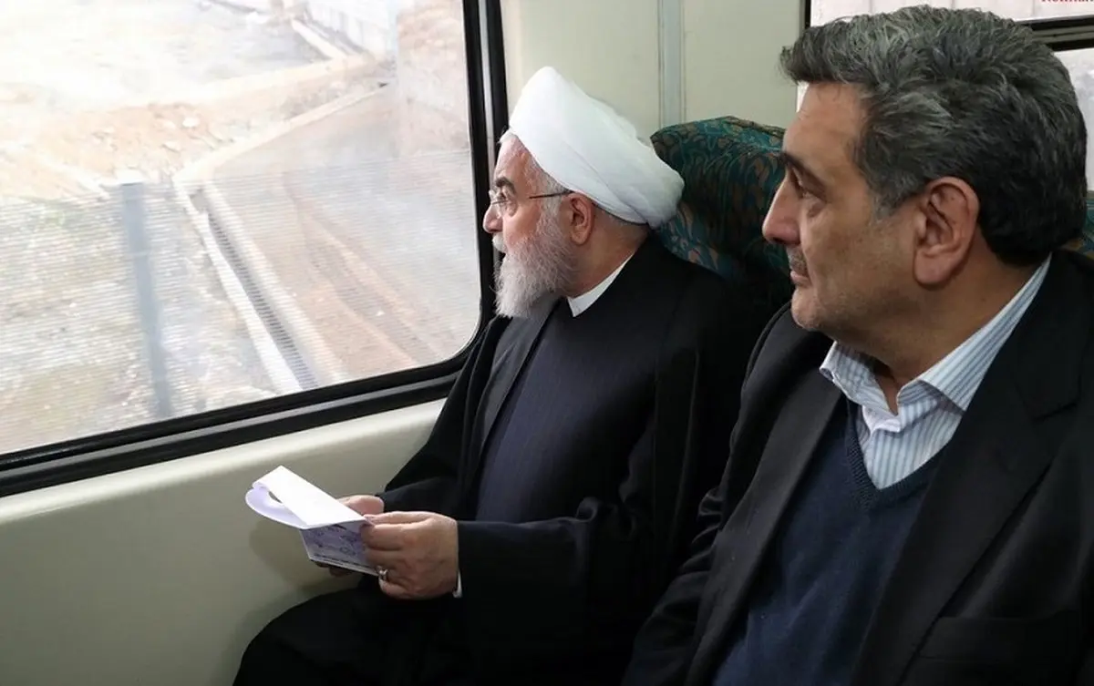 آشتی کنان رییس جمهور و شهردار در واگن مترو! + عکس