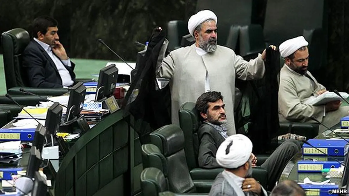 مردود شدن پایداری‌ها در امتحان وحدت/ مسیر اصولگرایان برای رسیدن به «مدینه فاضله وحدت» از شهرِ پایداری‌ها نمی‌گذرد