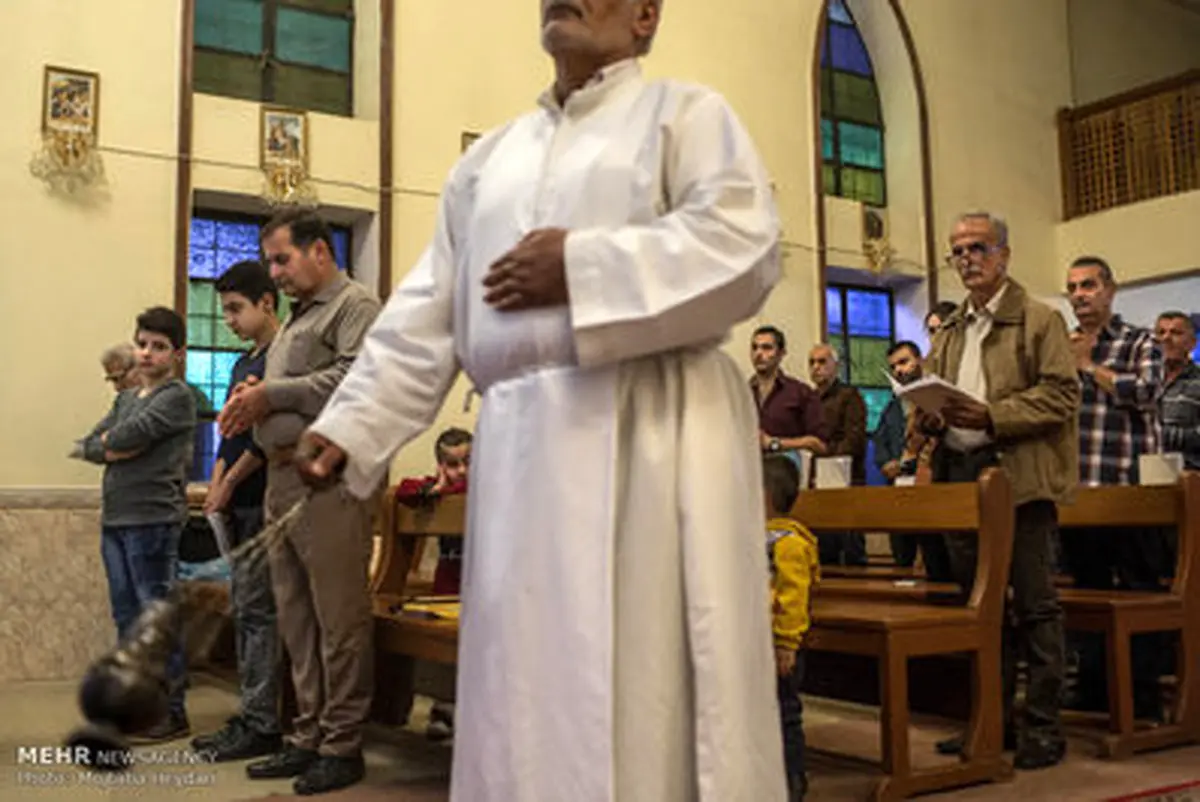 قدم به قدم با خادم مسیحی ارباب در راهپیمایی اربعین.../تصاویر