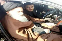 پسر سیدحسن و پدربزرگش در مراسم وداع با ایت‌الله/عکس