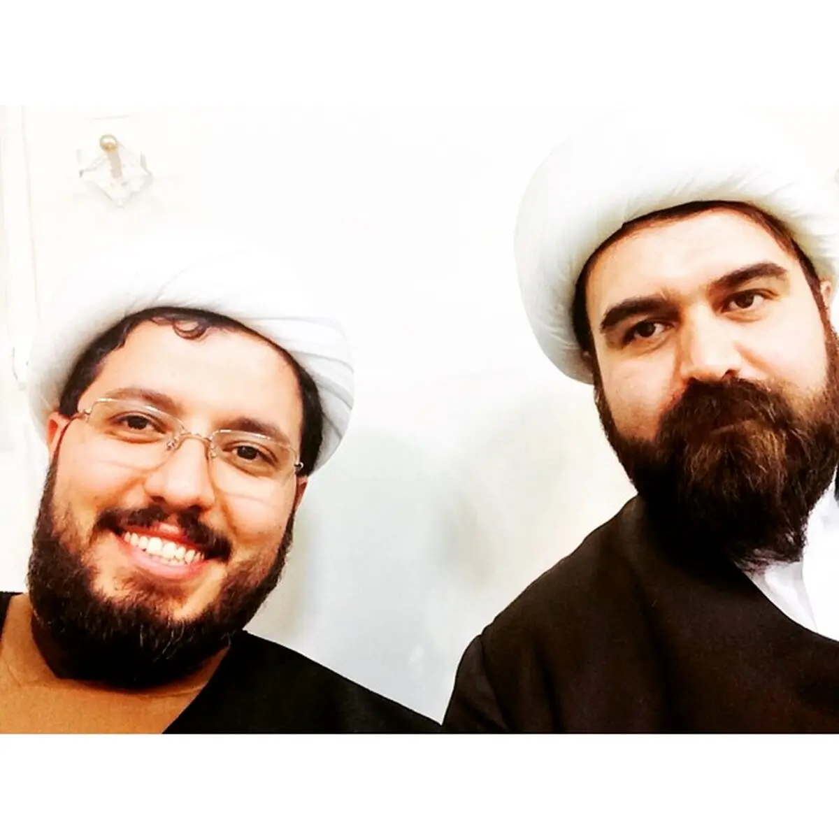 سلفی آهنگران با نوه امام/ عکس