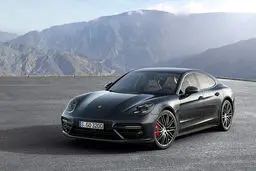 کدام بهتر است؟ پورشه پانامرا توربو، بی‌ام‌و M6 گرن کوپه یا مرسدس AMG S63+ تصاویر