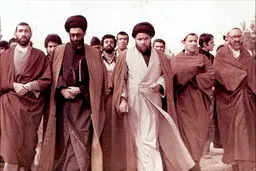 عکس / آیت‌الله اکبر هاشمی رفسنجانی در کنار رهبر انقلاب، شهیدان مطهری و با هنر