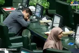 عکسی عجیب از خواب آلودگی بهاری نمایندگان در مجلس