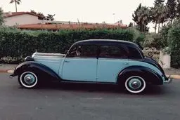 تصاویر یک بنز کلاسیک 64 ساله در ایران