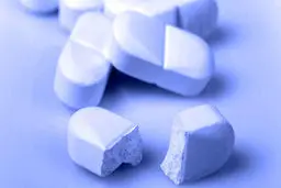 هشدارهای جدی در مورد نصف كردن قرص