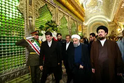روحانی و سیدحسن خمینی دوشادوش هم/عکس
