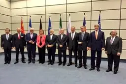 عکس یادگاری ایران و پنج بعلاوه یک پیش از برگزاری آخرین نشست