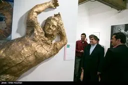 بازدید علی جنتی از نمایشگاه رهایی/ عکس