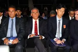 کی‌روش در مراسم قرعه‌کشی/ عکس