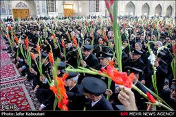 ببینید: مراسم گلباران حرم مطهر رضوی