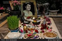 تحویل سال نو در گلزار شهدای بهشت زهرا/گزارش تصویری