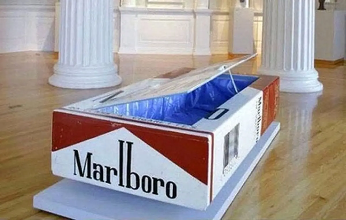 از پاکت سیگار تا خودکار بیک! تابوت های عجیب حمل مردگان در غنا/تصاویر