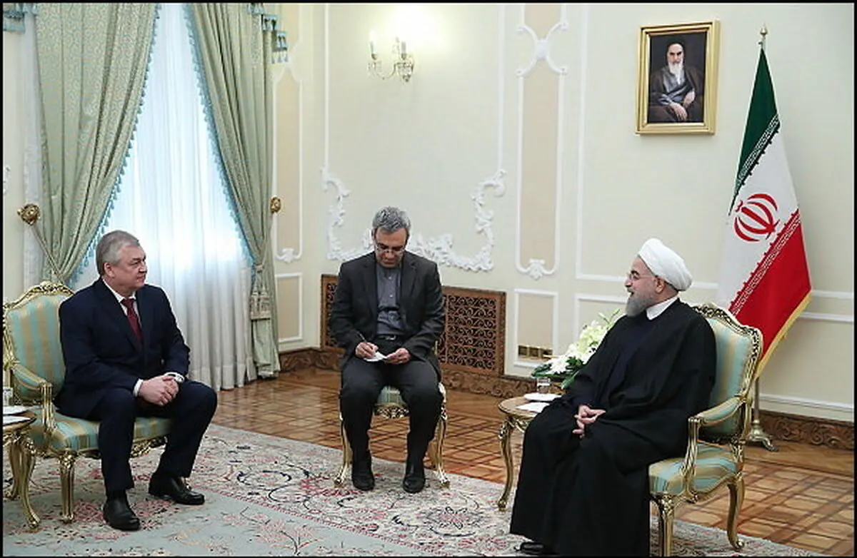 روحانی: ایران به تعهدات بین المللی خود پایبند است/ نباید اجازه داد کشوری طبق امیال خود اقدامی برای تضعیف توافق انجام دهد