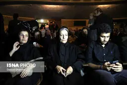 لیلی رشیدی در مراسم چهلم پدرش/عکس