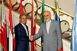 مراسم برش کیک صلح و دوستی با حضور سفرای کشورهای خارجی مقیم تهران