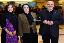 رویا نونهالی به همراه همسر و دخترش در جشن حافظ/عکس