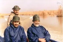 عکس / حاج آقا قرائتی سوار بر قایق موتوری