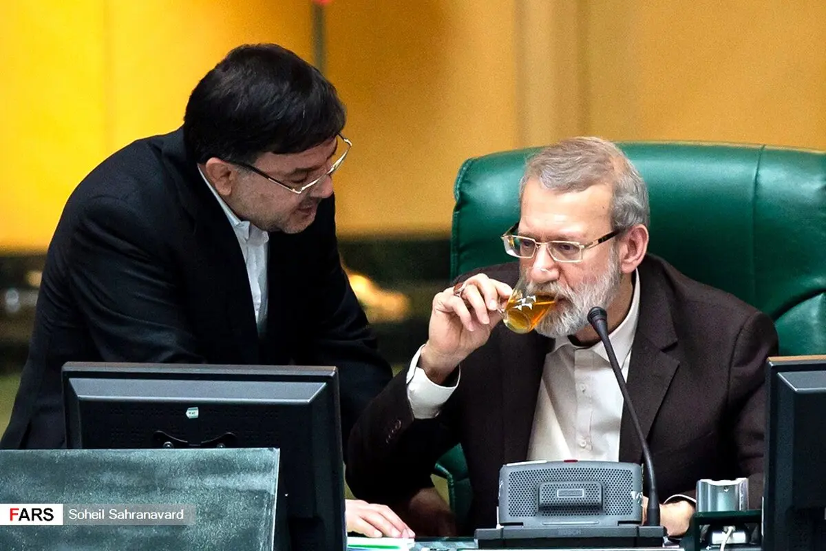 عکس: تصویری خاص از لاریجانی بر مسند ریاست مجلس!