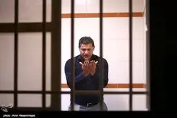 نماز خواندن علی دایی در بازی با صبای قم