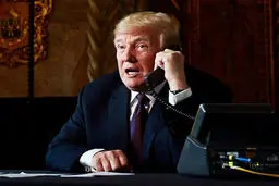 گاردین: چرا گام بعدی ترامپ در قبال ایران را نمی‌توان پیش بینی کرد؟ 