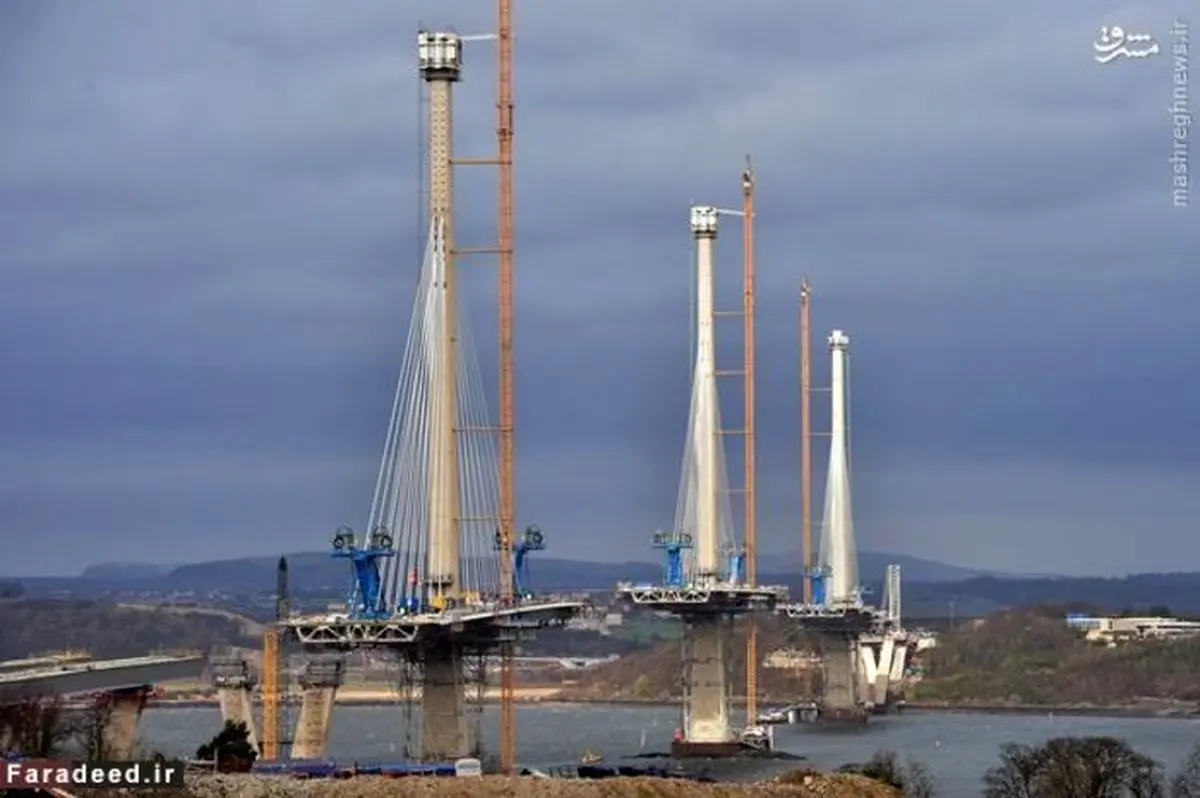 نصب دستشویی در نوک برج/عکس