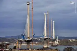 نصب دستشویی در نوک برج/عکس