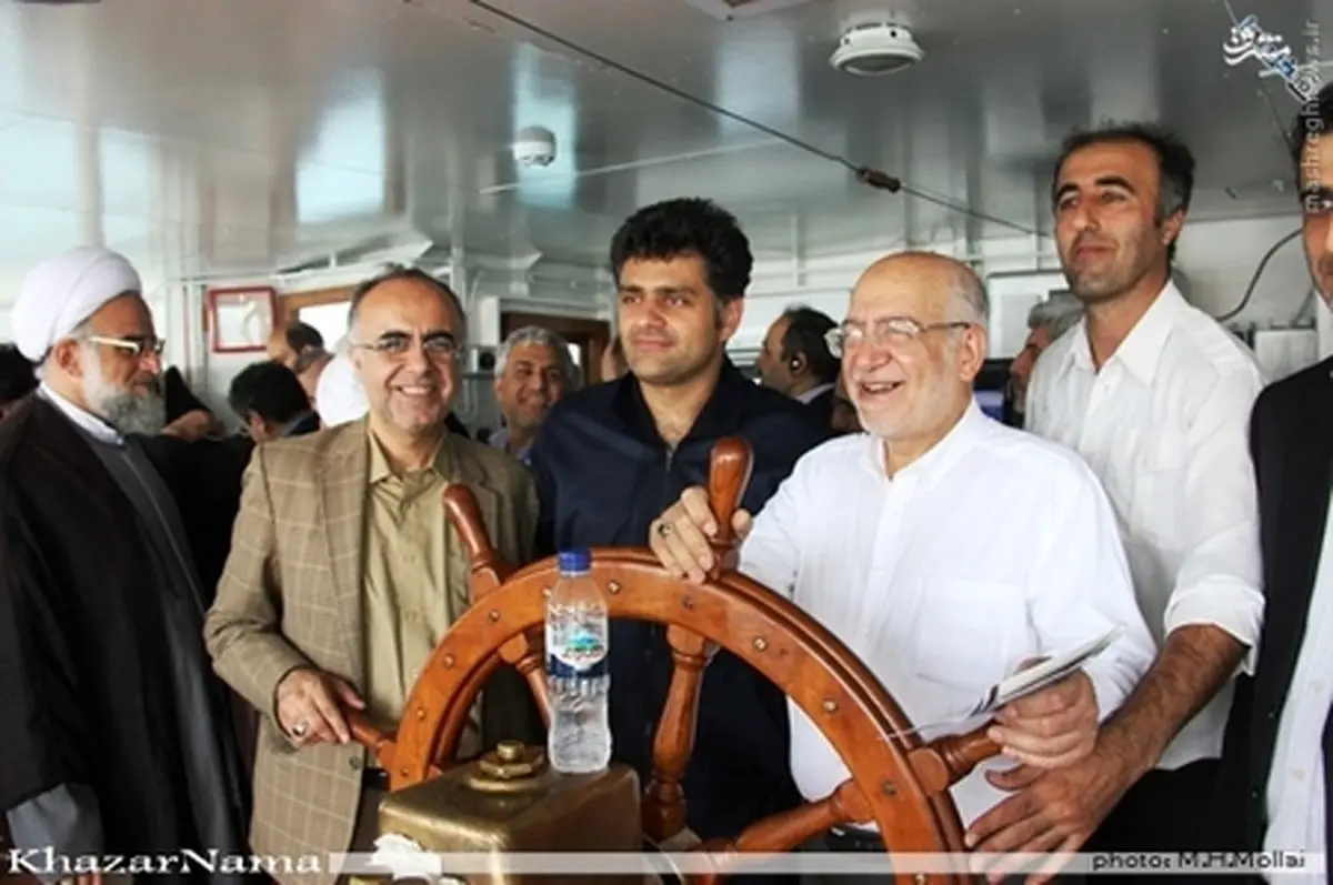 نعمت زاده و جهانگیری پشت فرمون کشتی/تصاویر