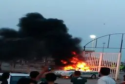 جنجال در پایان بازی فولاد - الهلال؛ از شعارهای سیاسی در ورزشگاه تا آتش زدن خودروی پلیس + عکس