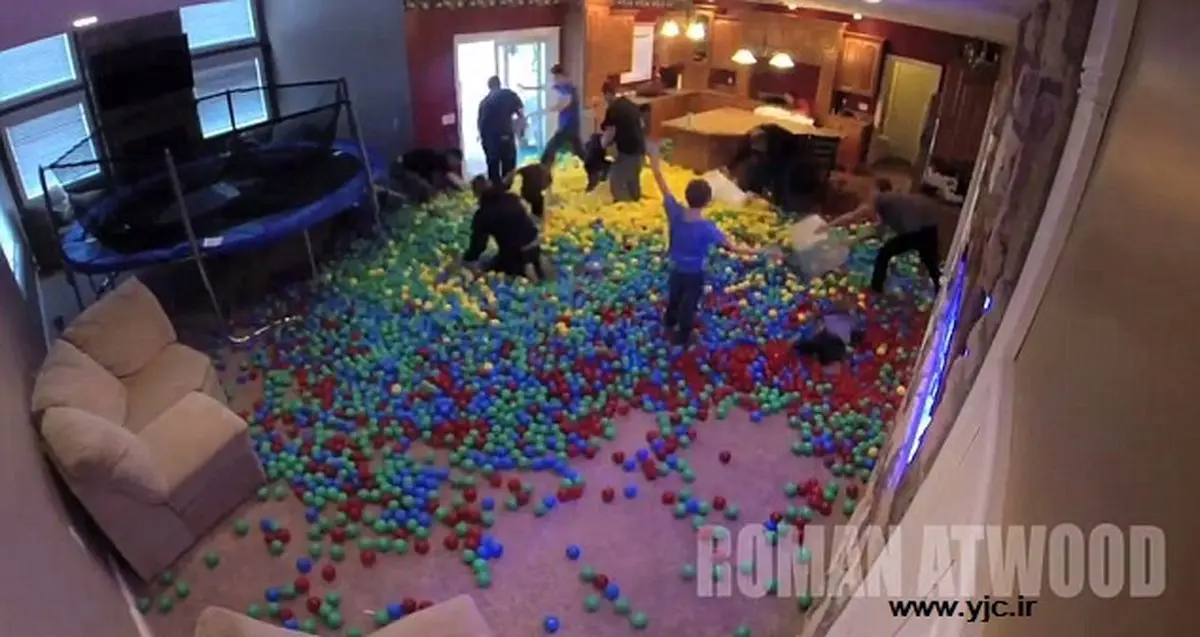 خانه ای که تبدیل به استخر توپ شد +عکس