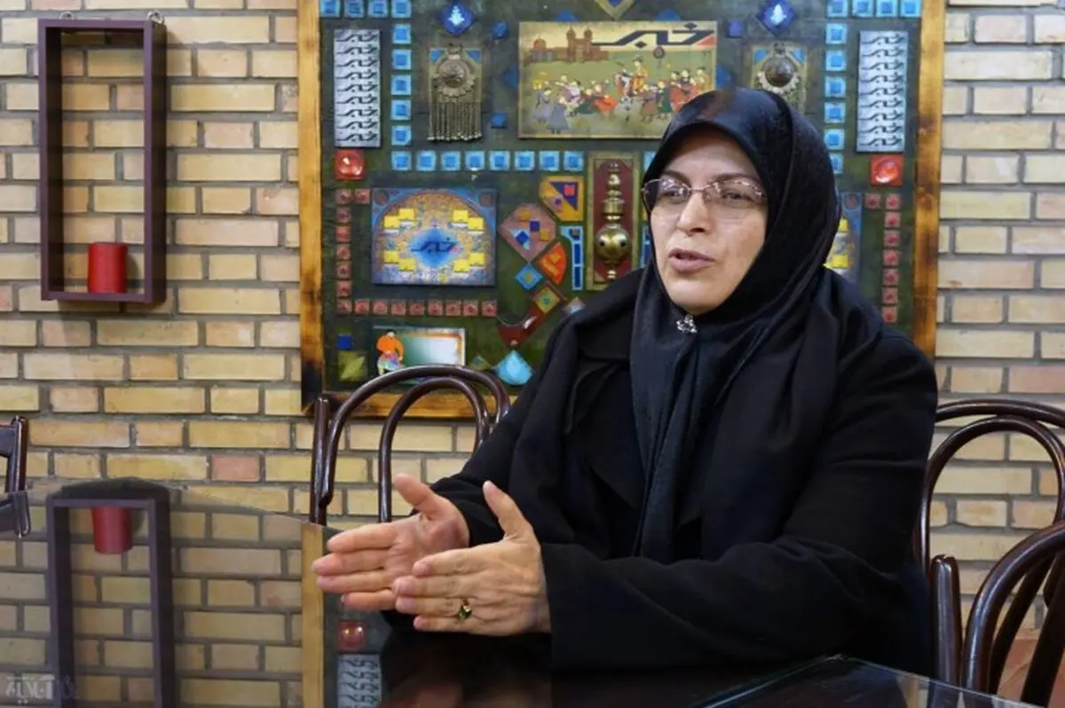 یک «خطر» پیش پای اصلاح‌طلبان تا انتخابات ریاست جمهوری 1400 /آذرمنصوری: اصلاح‌طلبان چشم خود را بر نواقص دولت نبندند /حامی مطالبه‎گر روحانی هستیم /نفی کردن گفتمان اصلاحات، یک بحث انحرافی است