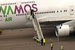 هواپیمای اتباع انگلیسی از چین با یک‌ روز تاخیر به زمین نشست