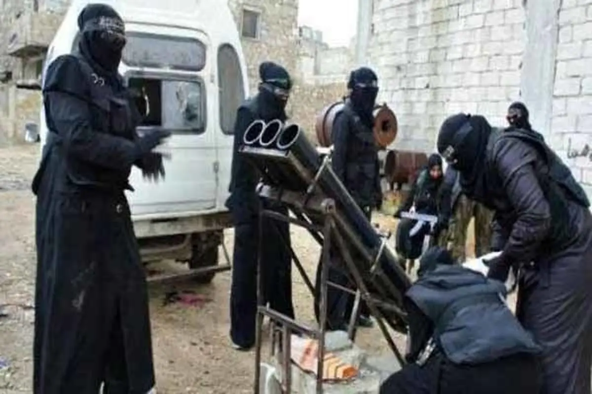 داعش در غرب موصل به زنان برای جنگ با نیروهای عراقی روی آورده است