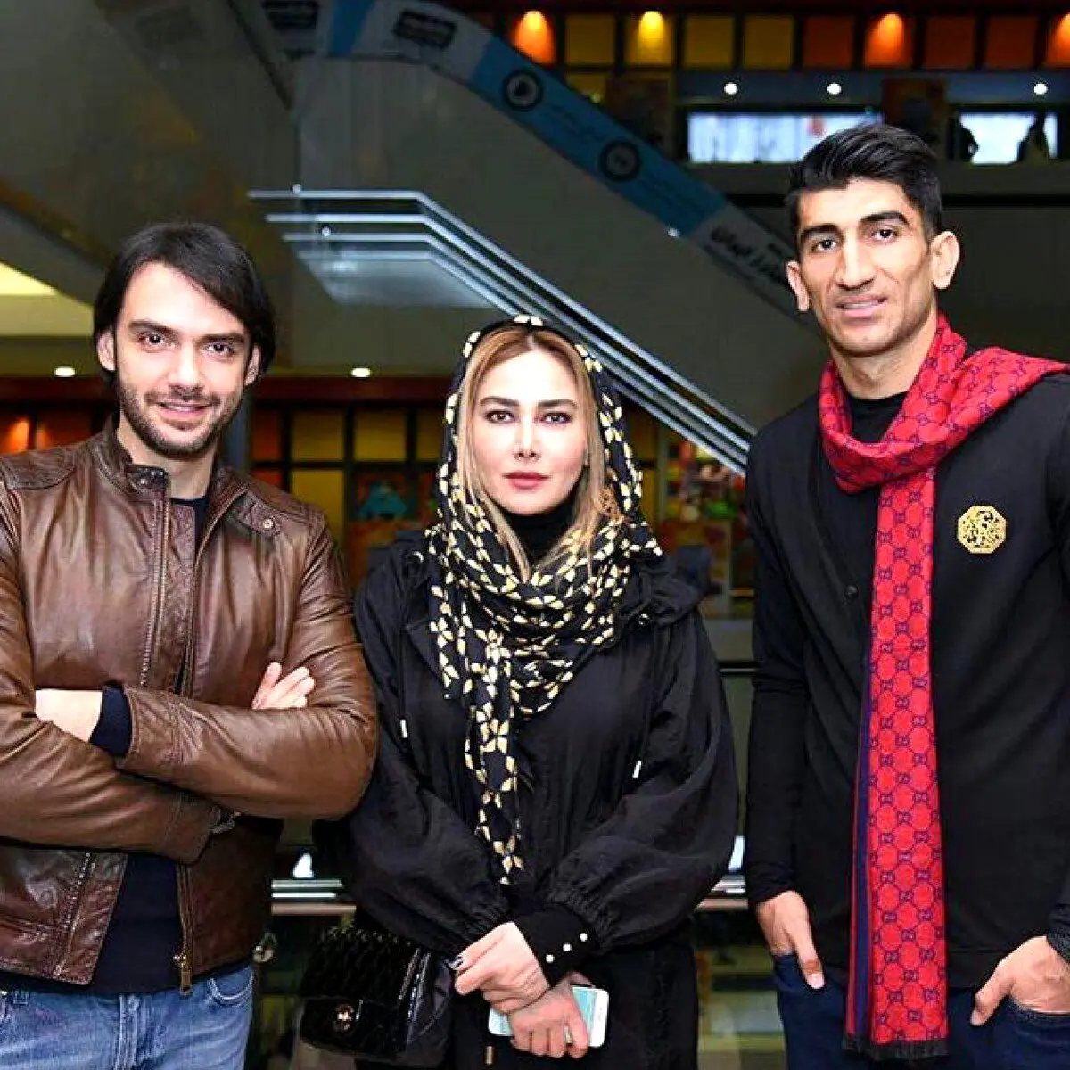 تصویری از علیرضا بیرانوند در کنار آقا و خانم بازیگر