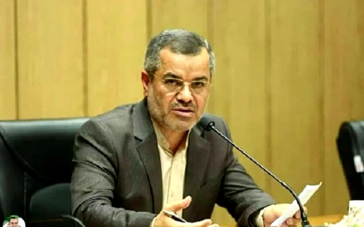 اظهارات عجیب یک نماینده مجلس: برخی از رانندگان تاکسی بنگاه تبلیغاتی ضدانقلاب می‌شوند!