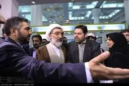 تصاویر حضور وزیر دادگستری در نمایشگاه مطبوعات