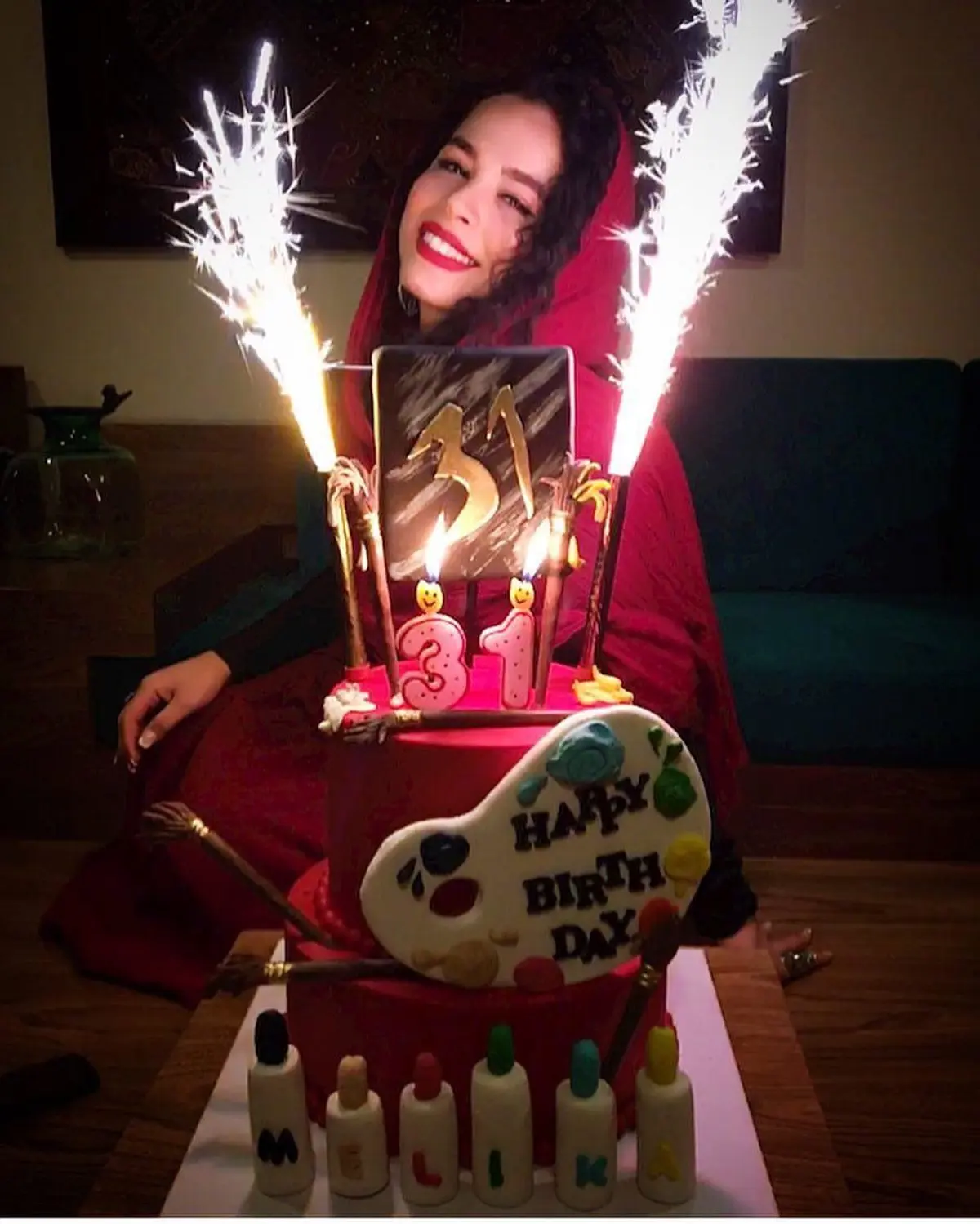 تیپ مليكا شريفى نيا در شب تولد ٣١ سالگى اش/عکس