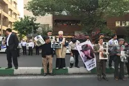 تصویری متفاوت از مراسم تشییع پیکر ناصر ملک مطیعی