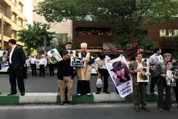 تصویری متفاوت از مراسم تشییع پیکر ناصر ملک مطیعی