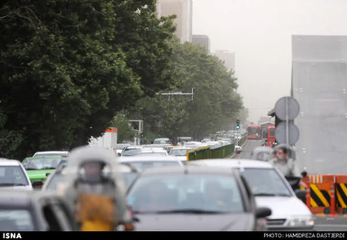 گرد و غبار مهمان آسمان تهران شد /گزارش تصویری