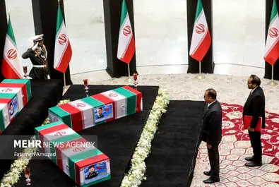 ادای احترام مقامات کشورها