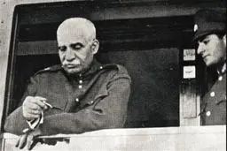 رضاخان و محمدرضا چقدر پول از کشور خارج کردند؟
