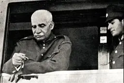 رضاخان و محمدرضا چقدر پول از کشور خارج کردند؟