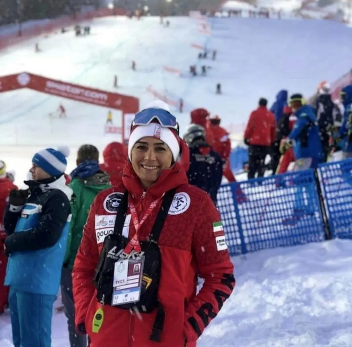 سرمربی تیم ملی اسکی زنان ممنوع‌الخروج شد+عکس