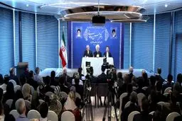 روحانی: تحریم یک مسیر باخت باخت است/ آمریکایی‌ها ناچارند از این مسیر برگردند
