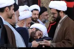 پرچم عزا بر فراز حرم حضرت معصومه(س)/ تصاویر