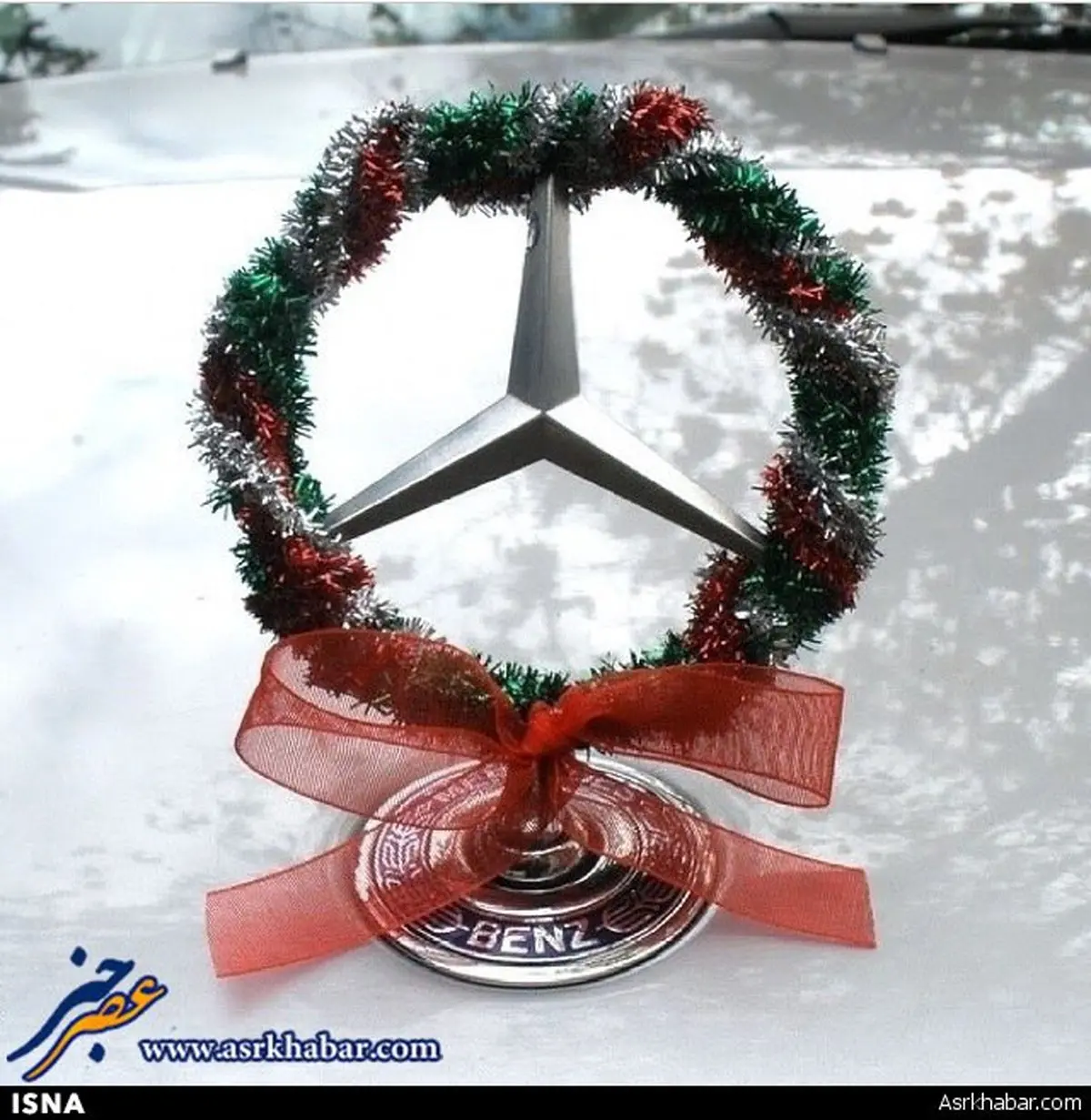 عکس / آرم بنز به مناسبت کریسمس