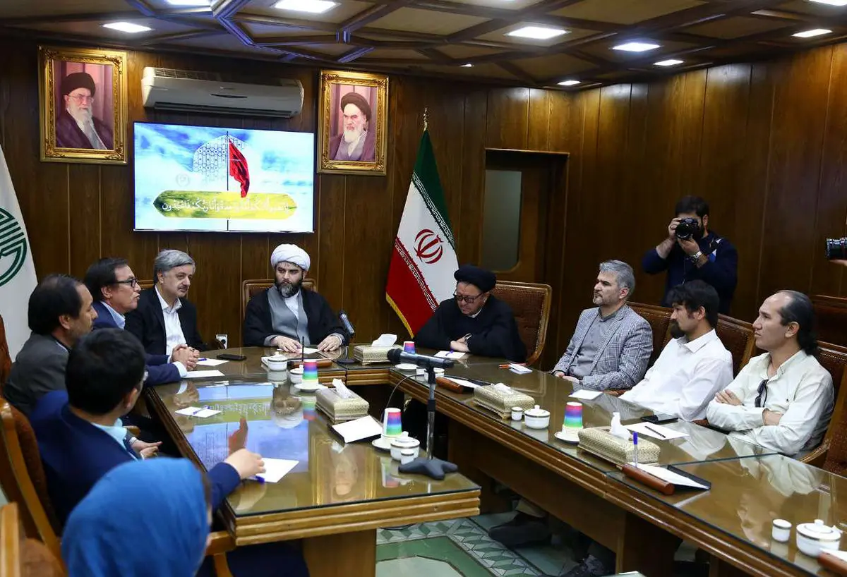 تصاویر/ دیدار هنرمندان افغان با رئیس سازمان تبلیغات اسلامی