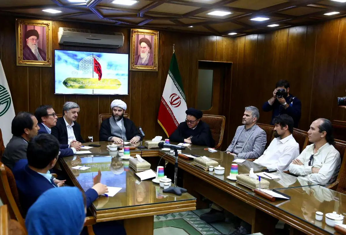 تصاویر/ دیدار هنرمندان افغان با رئیس سازمان تبلیغات اسلامی