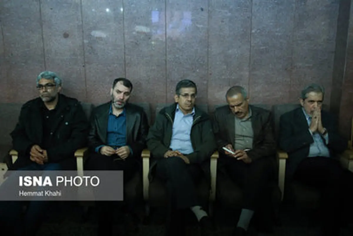 از اصغر فرهادی تا مسعود ده نمکی؛ چهره هایی که به مراسم ترحیم علی معلم رفتند/تصاویر